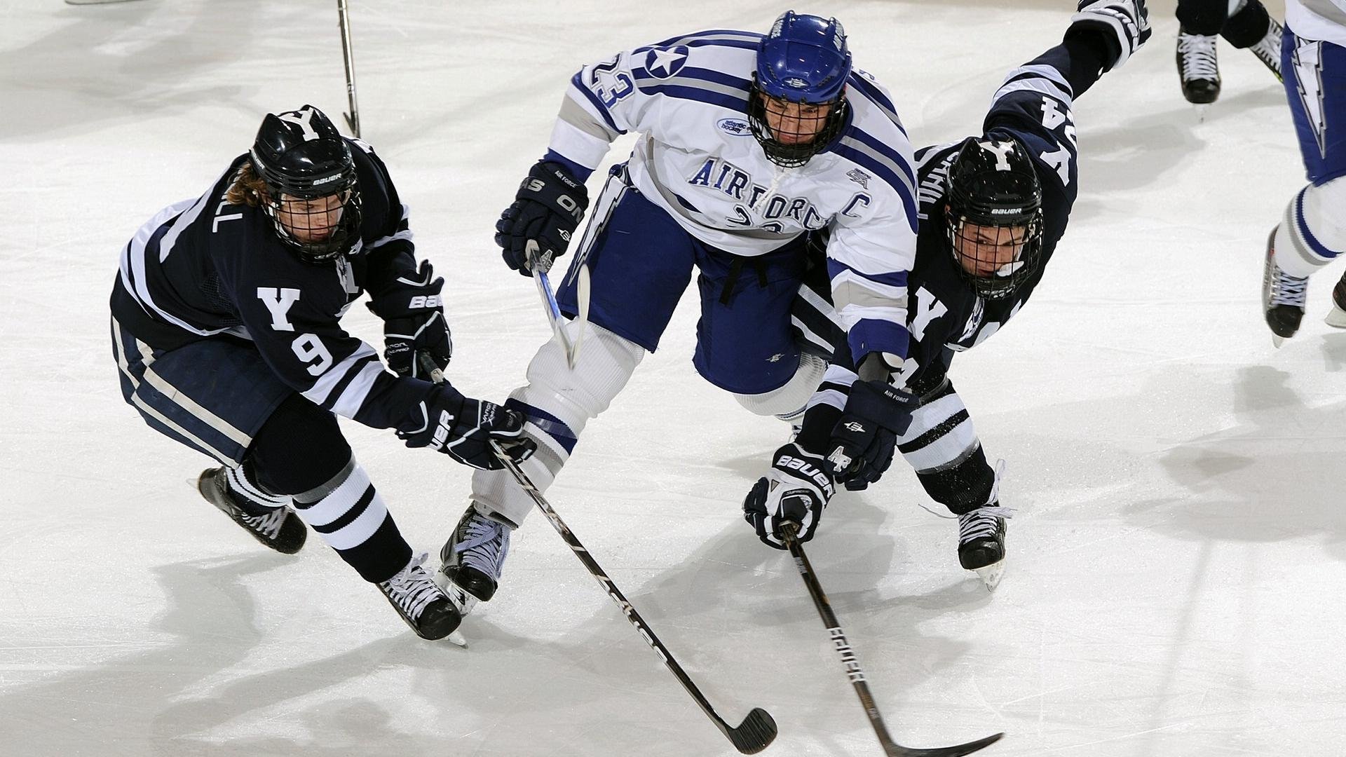 从斯台普斯到罗渣士，当Faker第十二季星光划过北美冰场，星耀北美，Faker的第十二季跨洋征程